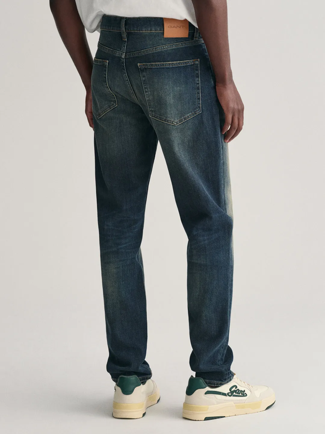 Gant Men Blue Washed Slim Fit Mid-Rise Jeans