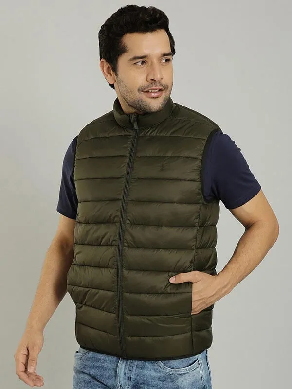 Men Solid Sleeveless Gilet Jacket