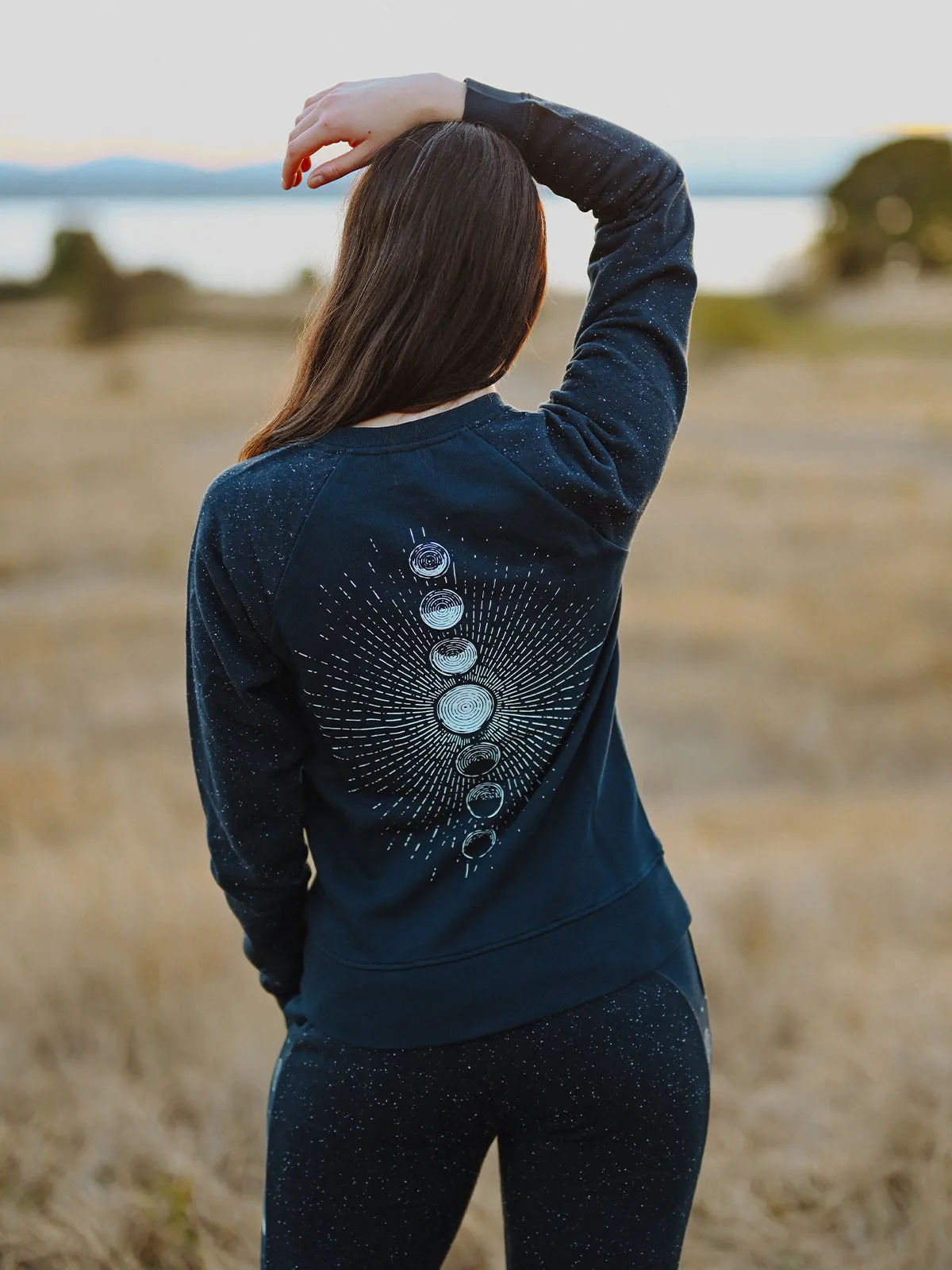 Moonshine Raglan Pullover