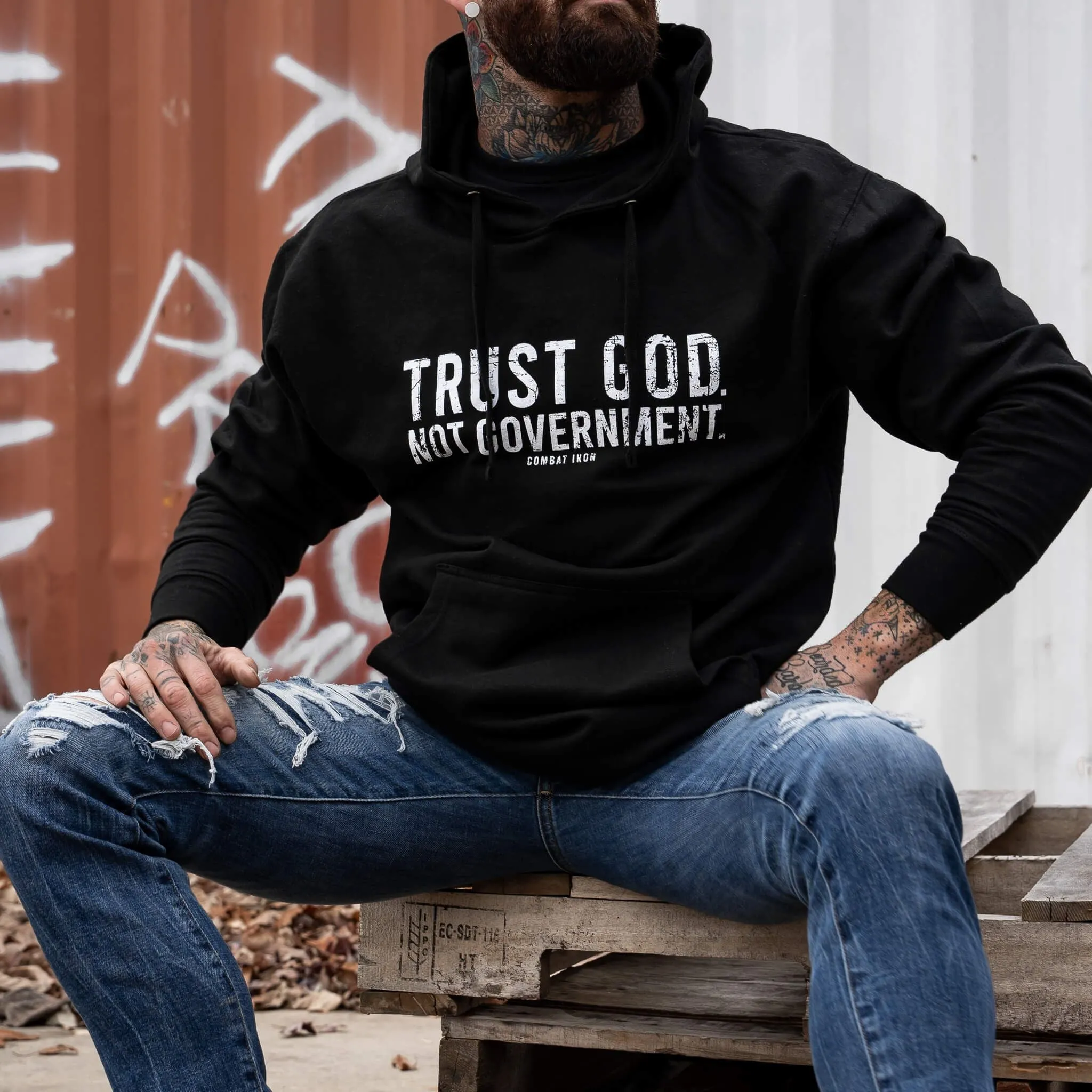 Trust God. Not Government. Men's Hoodie